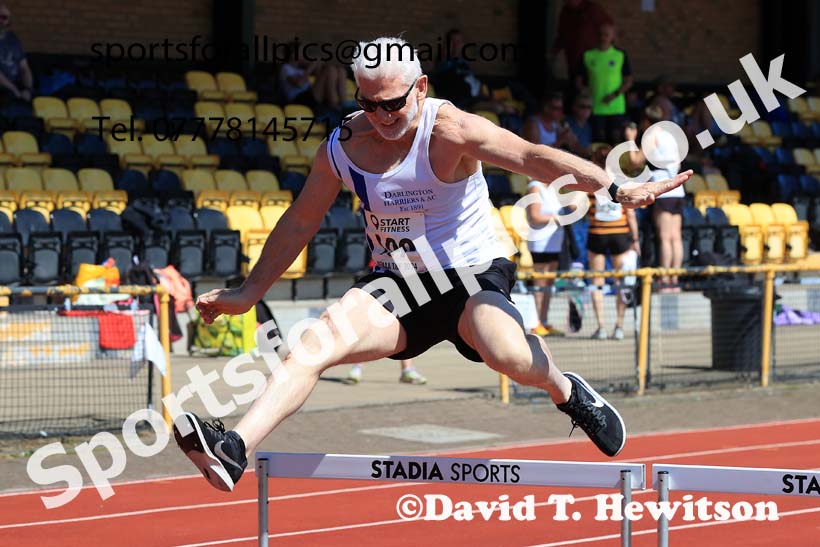 Mens hurdles, 2024 NE Masters Track and Field Champs., Monkton Stadium, Jarrow.  Photo: David T. Hewitson/Sports for All Pics